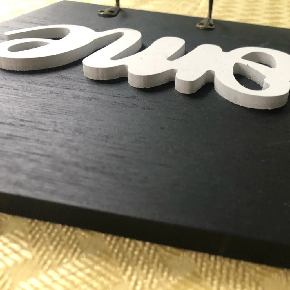 Wooden Welcome Key Holder Wall Sign w/ 5 Key Hooks